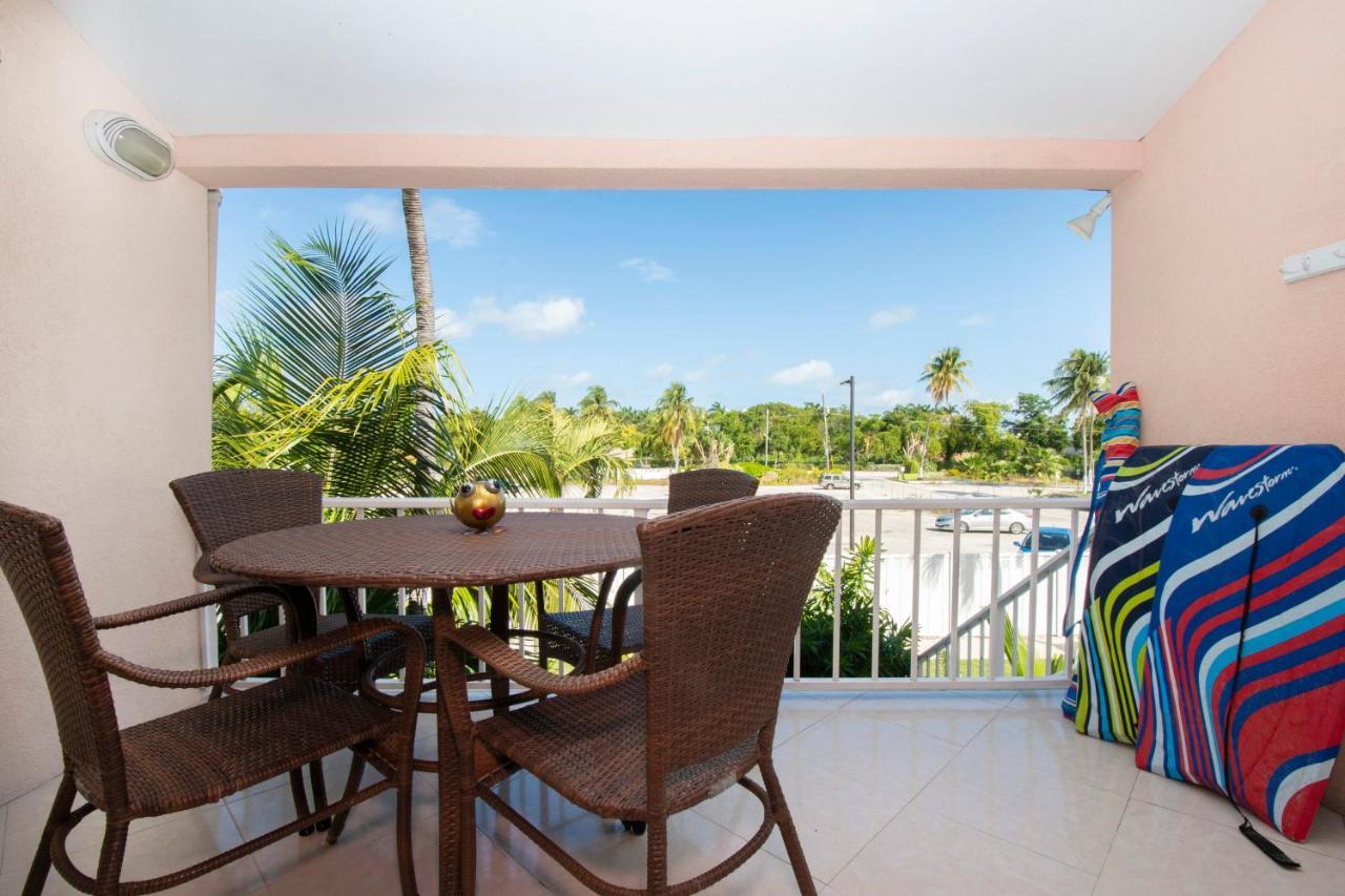 Beach Living At Island Pine Villas Blaw George Town Luaran gambar