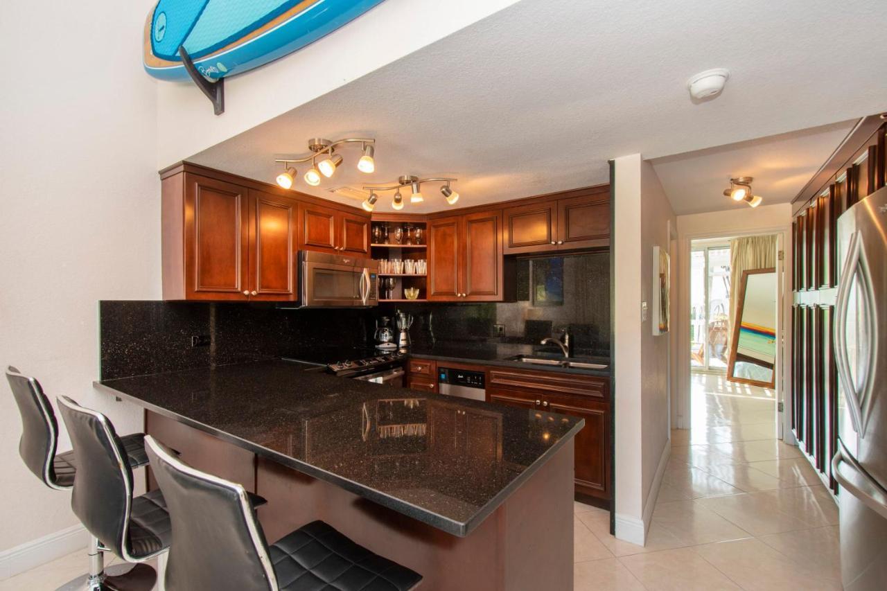 Beach Living At Island Pine Villas Blaw George Town Luaran gambar