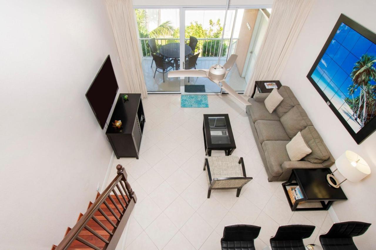 Beach Living At Island Pine Villas Blaw George Town Luaran gambar